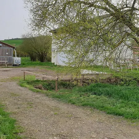 Spacieuse Pour 4 Personnes Avec Wc Et Douche Apartmán Dommartin-sous-Amance