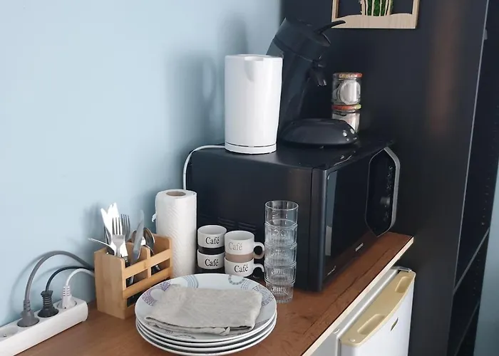 Spacieuse Pour 4 Personnes Avec Wc Et Douche *