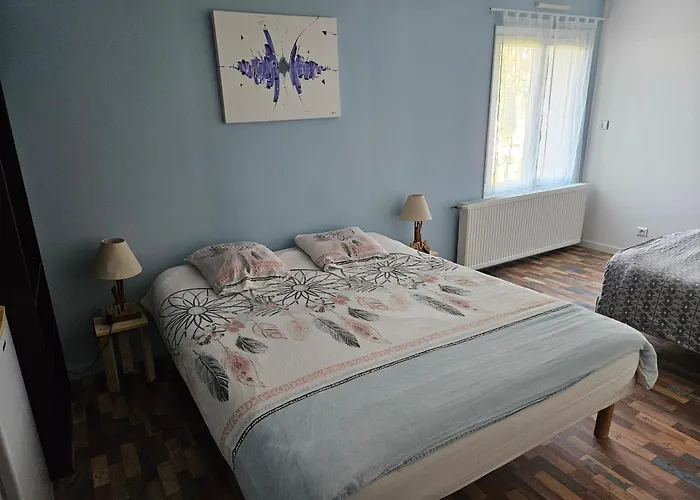 Apartment Avec 2 Lits Double, Douche Et Wc Prives - Acces Autonome - Parking